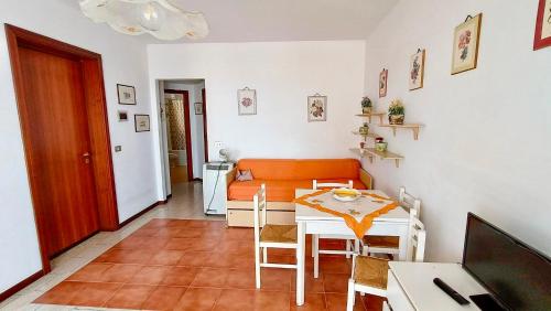 virtuve, Alba sul Mare Apartments in Ali Terme