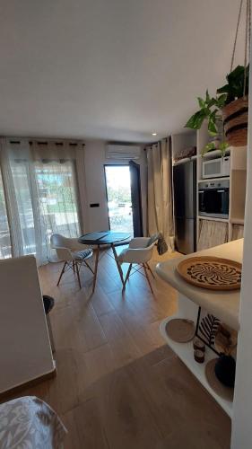Facilities, Casa Zen in Altomira