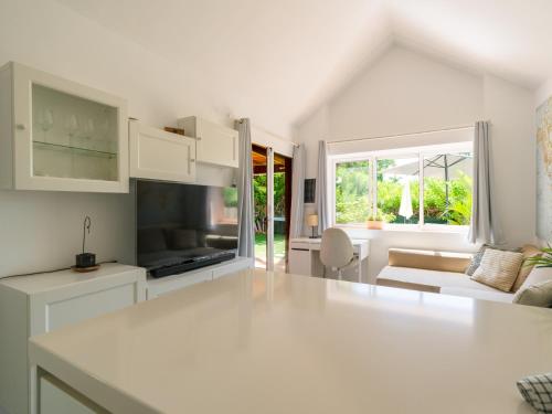 Cozy house with private jacuzzi Maspalomas - image 3