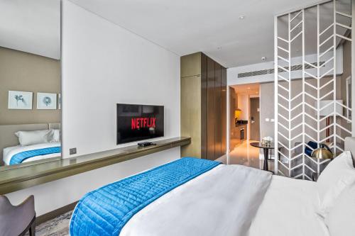 Stylish Business Bay Apartment With Canal View, Dubai (foto 8)