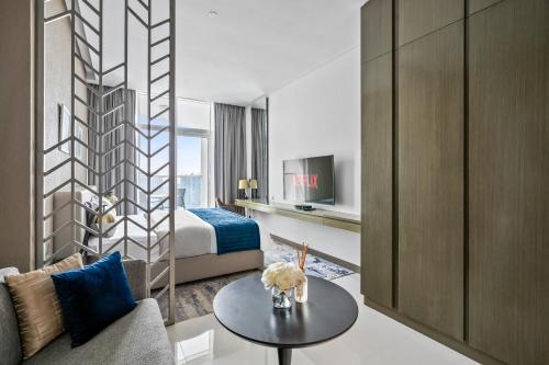 Stylish Business Bay Apartment With Canal View, Dubai (foto 4)