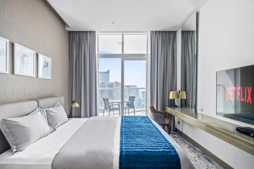 Stylish Business Bay Apartment With Canal View, Dubai (foto 5)