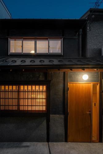 Machiya House East of Kinkakuji Temple