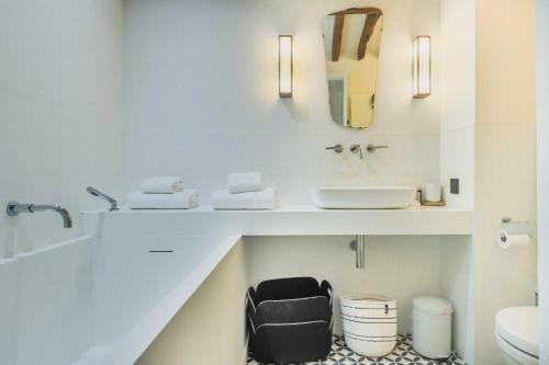 Modern flat -1BR-2P- in the heart of the Marais - image 8