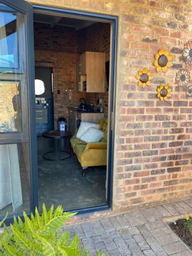 MK & R Guesthouse in Alberton