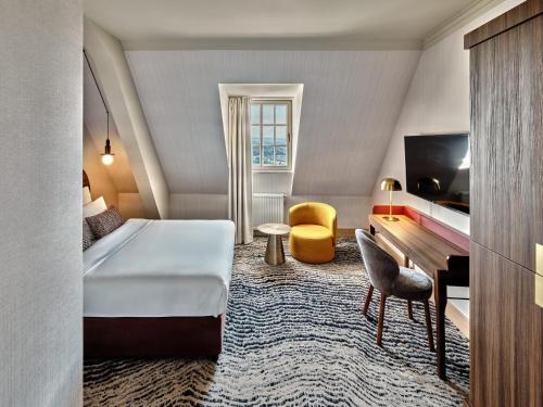 room detail thumbnail 0