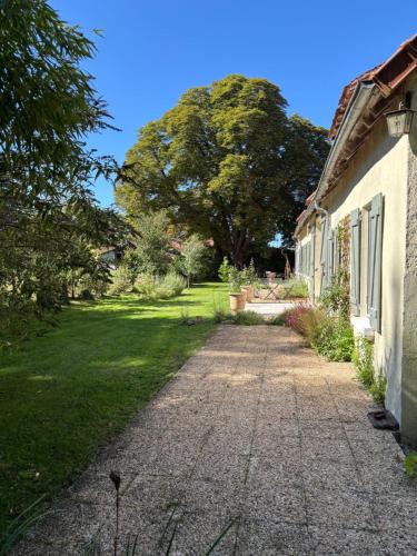 Dārzs, La Haute Trémière (La Haute Tremiere) in Charenton-du-Cher