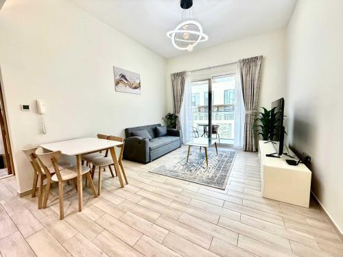 Comfort Meets Style 2BR in Oxford Residence, Dubai (foto 7)