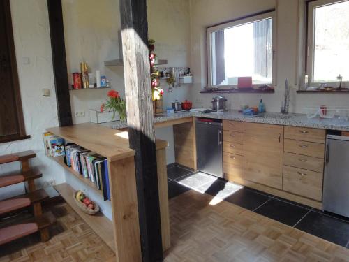 廚房, 位於德國克萊尼希的現代度假別墅-享有山景 (Holiday Home Moselle with Private Sauna) in 克萊尼希
