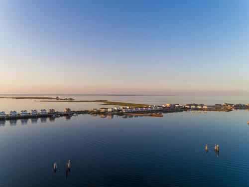 A szálláshely kívülről, Schleikubus – Ihr schwimmendes Ferienparadies im OstseeResort Olpenitz in Olpenitz