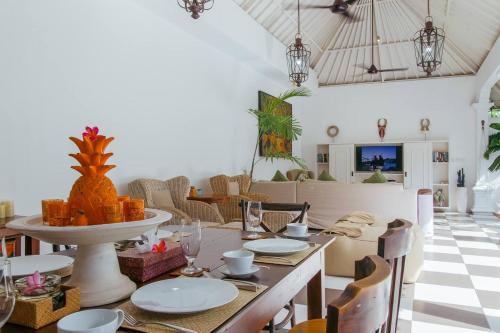 Private 2 Br Pool Villa 400m to Beach Sleeps 4 - image 4