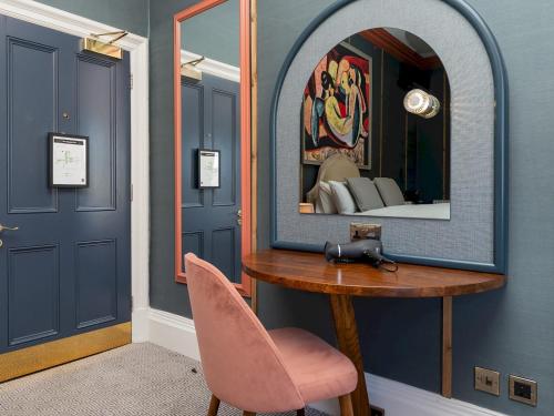 Pass the Keys Stunning Room in Central Bath, Bath (photo 5)