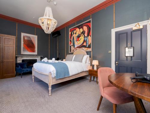 Pass the Keys Stunning Room in Central Bath, Bath (photo 9)