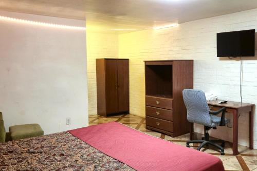 room detail thumbnail 2