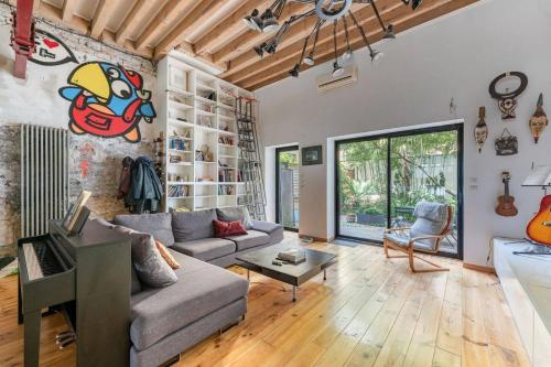 Large loft with terrace, Lyon