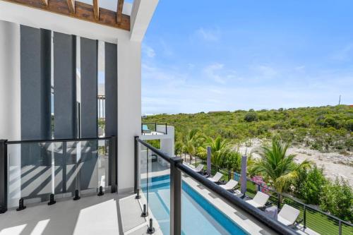 Aussicht, Private Villa Stay with Pool BBQ and Beach Nearby in Providenciales