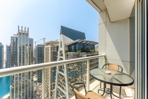 Modern 1 Bed With Marina Views Near JBR Beach, Dubai (photo 6)