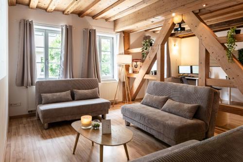 Vendégszoba, Holiday&Stay Apartment Big Blue Beamer 10 Personen in Blaubeuren