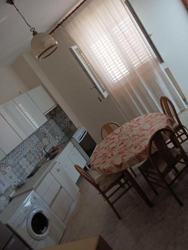 La casa di Riccardo by ROSSELLA'S HOME in บิสเซลเย