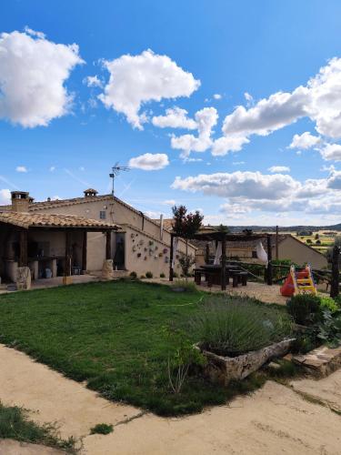 Dārzs, Casa Rural La Charolesa in Berlanga Deduero