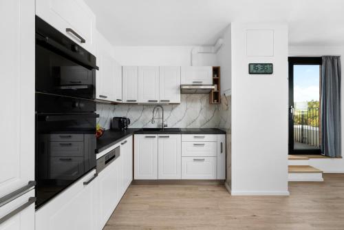 Sunny apartment with terraces in Královo Pole (Sunny apartment with terraces in Kralovo Pole) in คราโลโว โปเล
