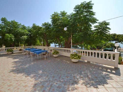 Apartment Travas-1