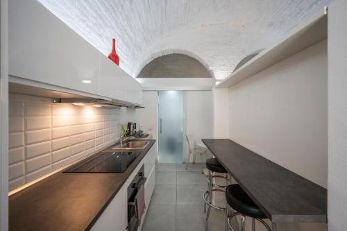 Instalaciones, Paloma in Parma