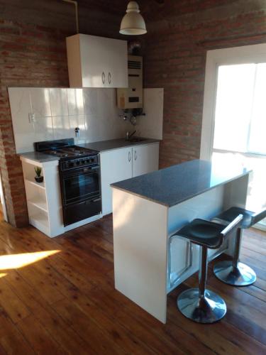 Luminoso Loft cercano rio Grdro Baigorria - Cochera opcional in 셀레도니오 에스칼라다