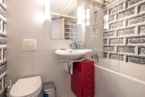 Saint-Honore - Art Deco Flat - Sleeps 5P - image 2