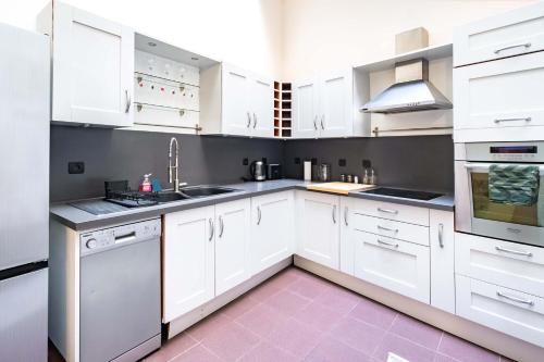 6 Guests Flat in heart of Paris - Pompidou, Paris (photo 7)
