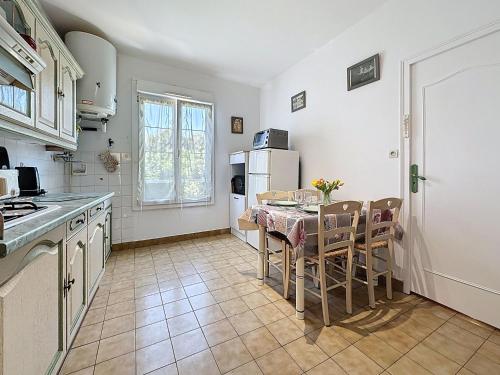 Holiday Home Terre Océane by Interhome (Holiday Home Terre Oceane by Interhome) in Saint Michel Chef Chef