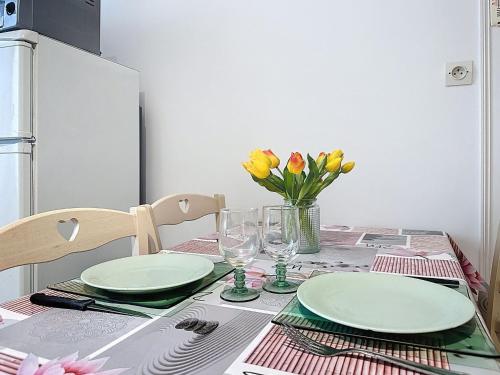 Holiday Home Terre Océane by Interhome (Holiday Home Terre Oceane by Interhome) in Saint Michel Chef Chef