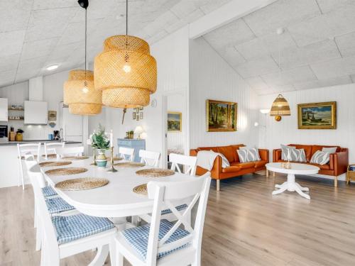Holiday Home Sigrun - 300m from the sea by Interhome in Kelstrup