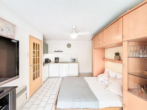 Apartment du Parc II-11 by Interhome in Le Couchant