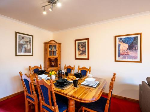 Holiday Home Coiltie House by Interhome in Drumnadrochit Town Center
