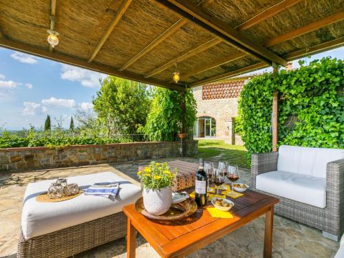 Holiday Home Il Fienile by Interhome in Castellinuzza