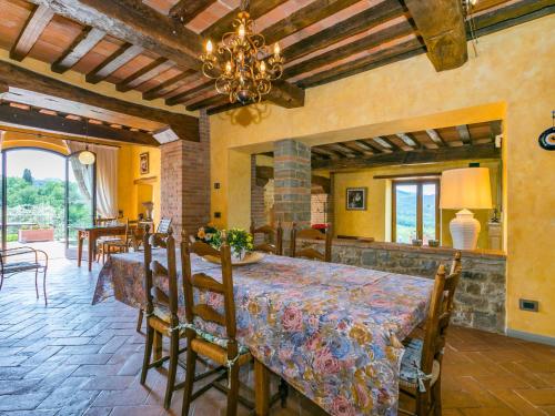 Holiday Home Casa Padronale by Interhome in Castellinuzza