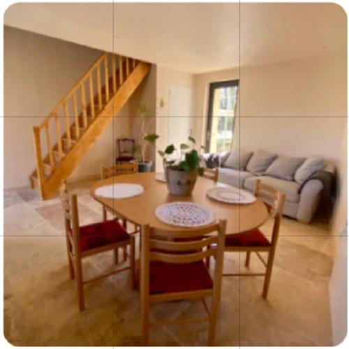 La maison d'en face in Mailly-Le-Chateau