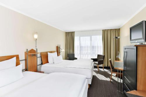 2 double beds