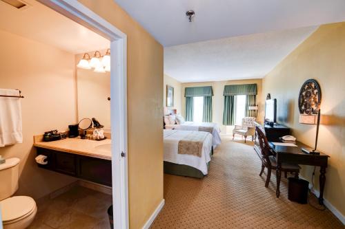 room detail thumbnail 1