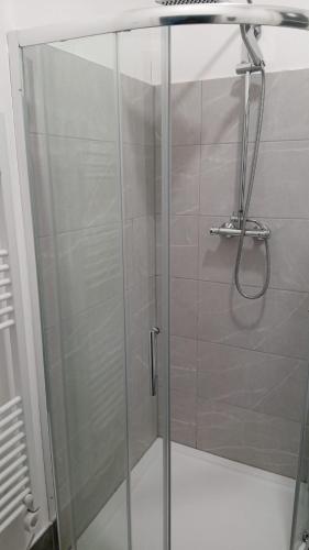 Green-Lodge Triple Double & Single Rooms Near LFC Anfield Free Street Parking 24-7, Liverpool (photo 6)