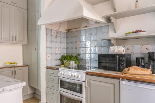 Historic apartment in Old Town, Stockholm (fotografie 7)