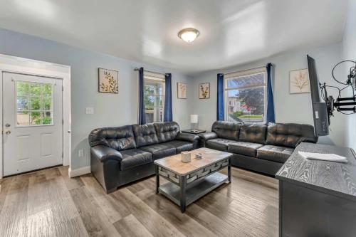Shortstop Apt 1 All Star Baseball Rentals in Oneonta, USA