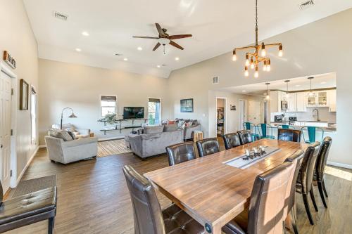 Walk to Academy Lake Max Family Penthouse