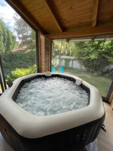 Pezsgőfürdő, Rózsa Apartman Dombori (Rozsa Apartman Dombori) in Fadd - Dombori