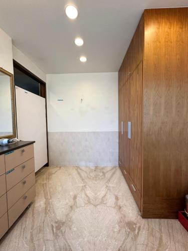 華江小站 (HJ Station) in 清水區