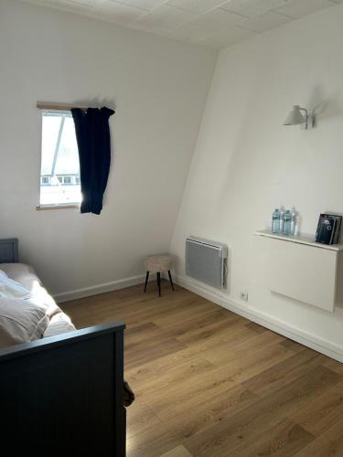 Nice flat near Montmartre !, Paryż