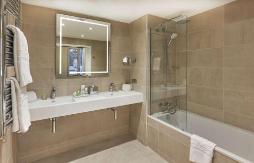 NH Collection Marseille - image 11