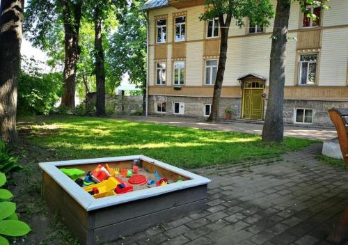 Garden, Cozy Little Penthouse Free Parking, Self Check In in Veerenni