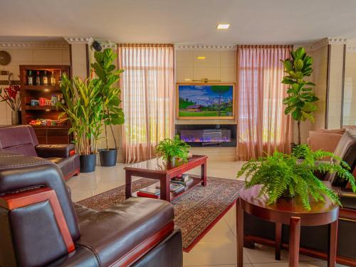 Lobby, Hotel Palacio in Paramaribo